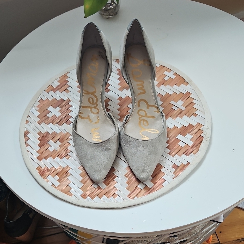 Sam Edelman Gray Heels Sleek Pointed-Toe Design